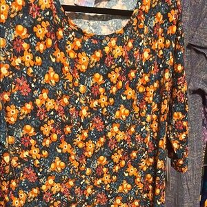 LuLaRoe Irma 2XL NWT Multicolored Rounded Collar Blouse